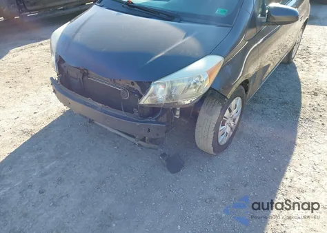 2014 Toyota Yaris L (Tmmf Plant) z USA, uszkodzony, nr VIN VNKJTUD35EA012290